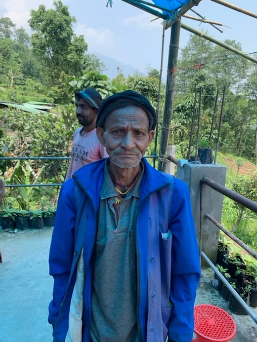 BF898299-413C-49FA-BF28-974A0D9014A7